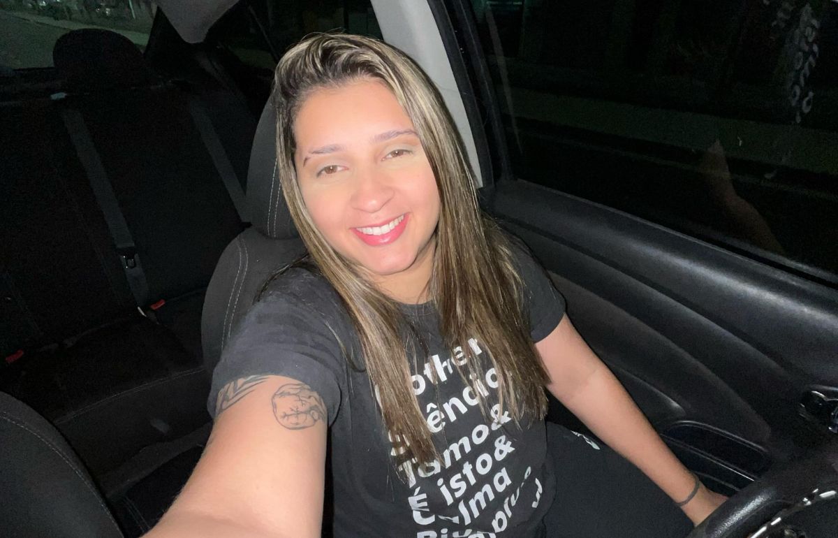 Ana Luiza Alves começou como Uber em 2019 e, desde então, aproveita suas corridas para engajar na internet