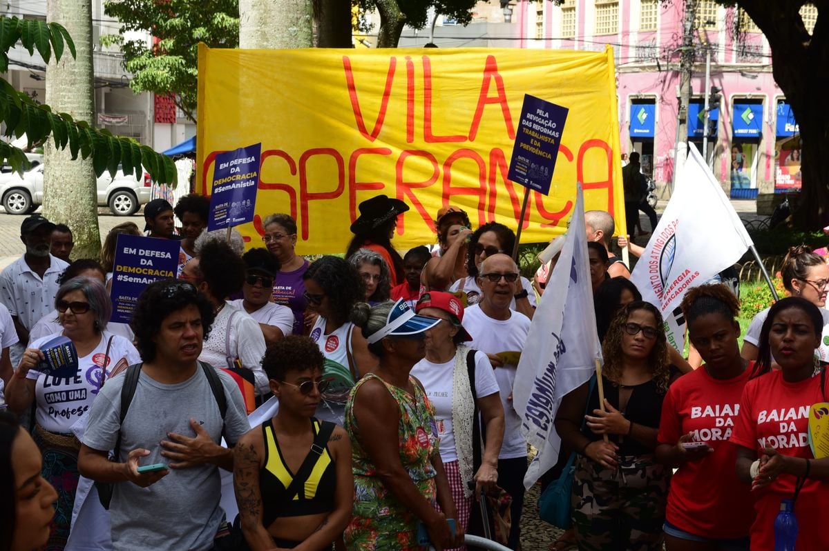 Ato pelo Dia Internacional da Mulher no centro de Vitória por Ricardo Medeiros
