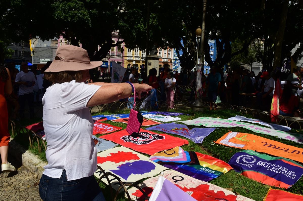 Ato pelo Dia Internacional da Mulher no centro de Vitória por Ricardo Medeiros