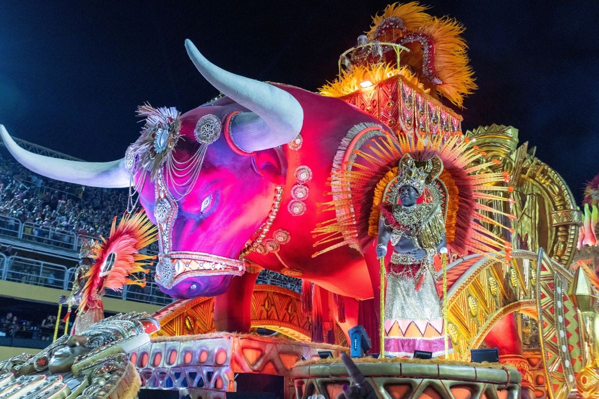 Desfile da Unidos de Padre Miguel no Carnaval do Rio de Janeiro