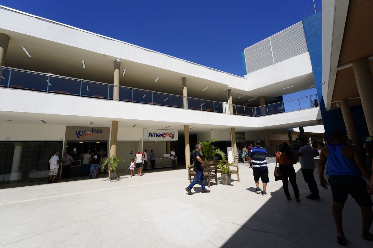 Inauguração do Mercado Municipal de Cariacica  por Fernando Madeira