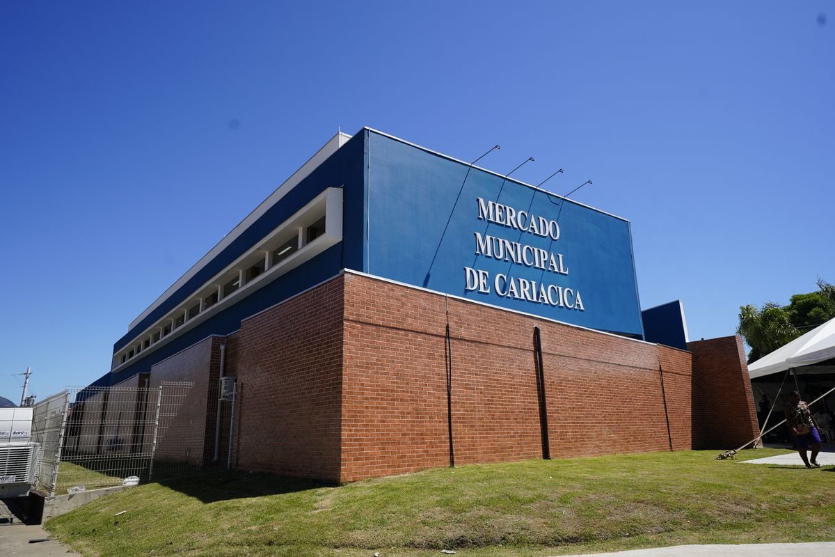 Inauguração do Mercado Municipal de Cariacica  por Fernando Madeira