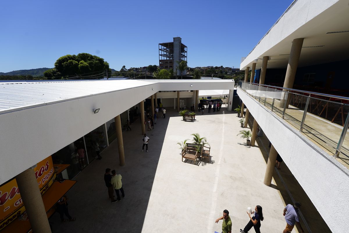 Inauguração do Mercado Municipal de Cariacica  por Fernando Madeira