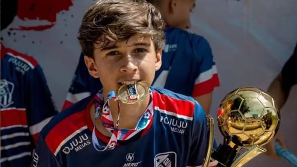 Ezequiel Sena Neres sentiu mal-estar quando jogava futebol com amigos da igreja dentro de um condomínio; a causa da morte só será determinada após a conclusão do laudo feito pelo IML