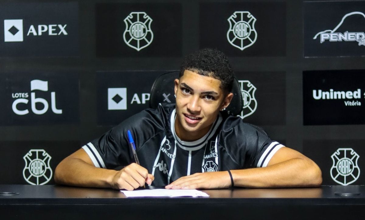 Breno Melo renova com o Rio Branco