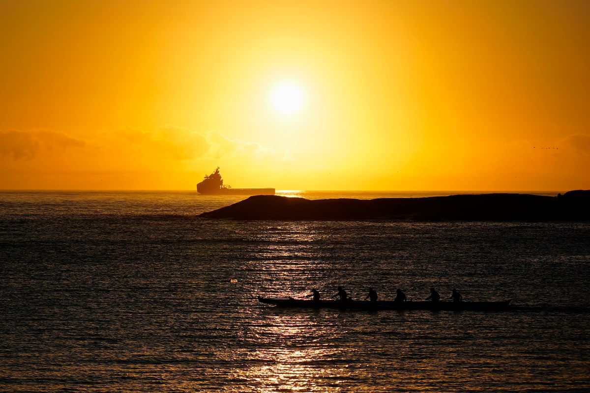 Sentindo na Pele, canoa havaiana em Vila Velha por Fernando Madeira