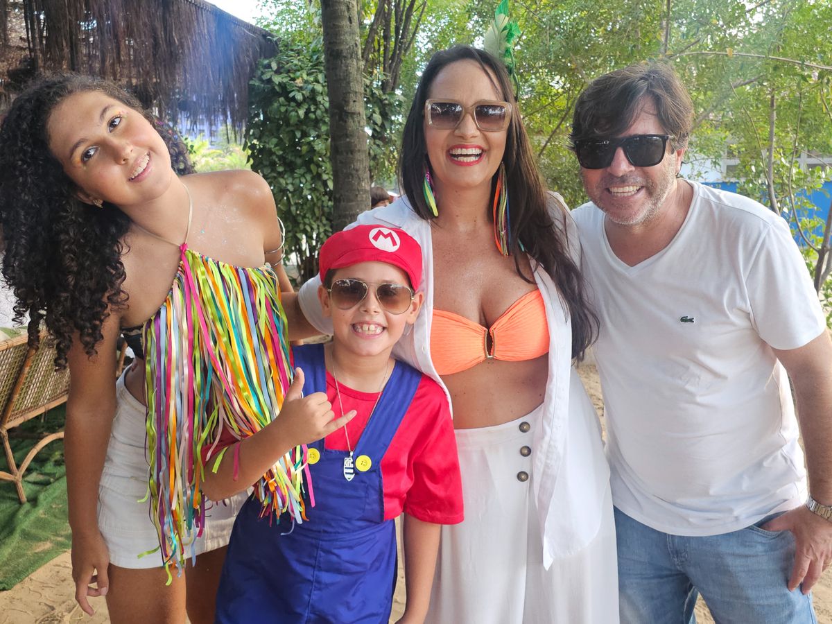Jamile, Benício, Janaina e Jamile Mendes