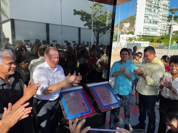 Renato Casagrande, André Fufuca e José Carlos Nunes em cerimônia de inauguração 
