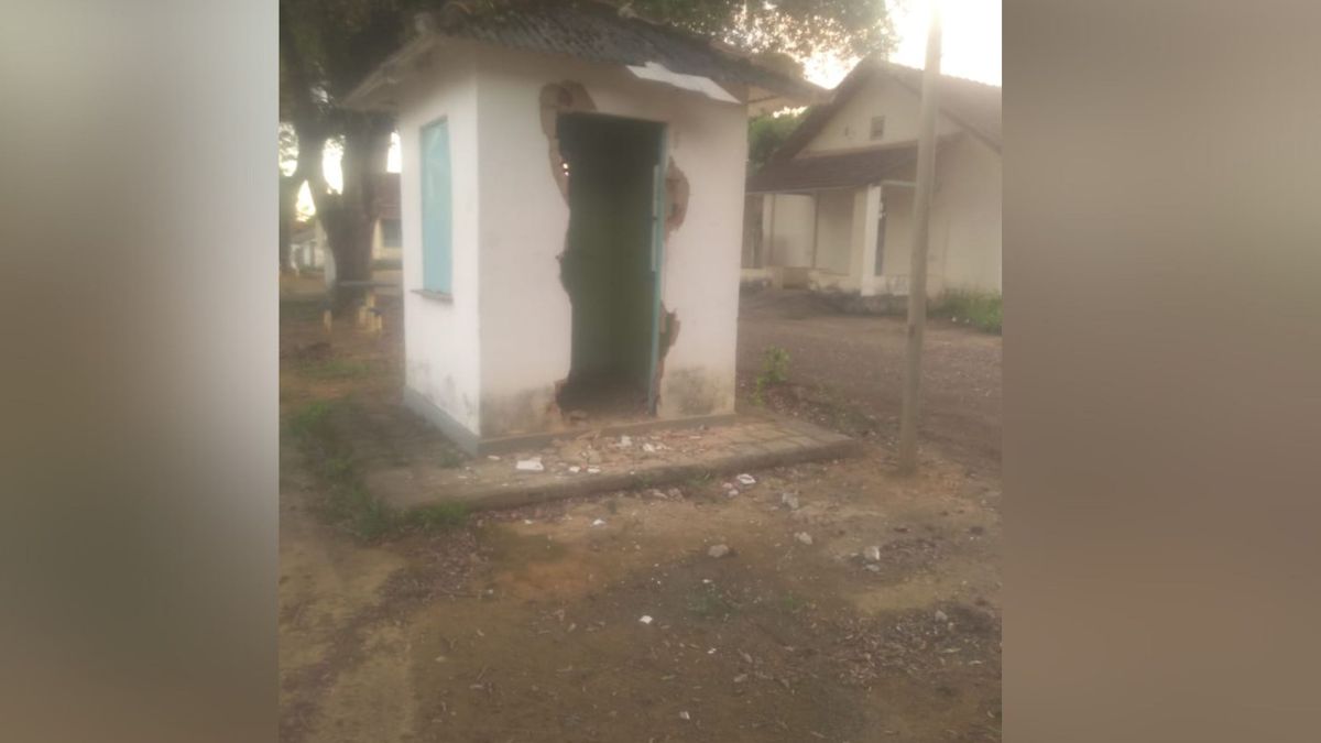 Um dos prédios do Hospital Pedro Fontes foi vandalizado e sua porta removida 