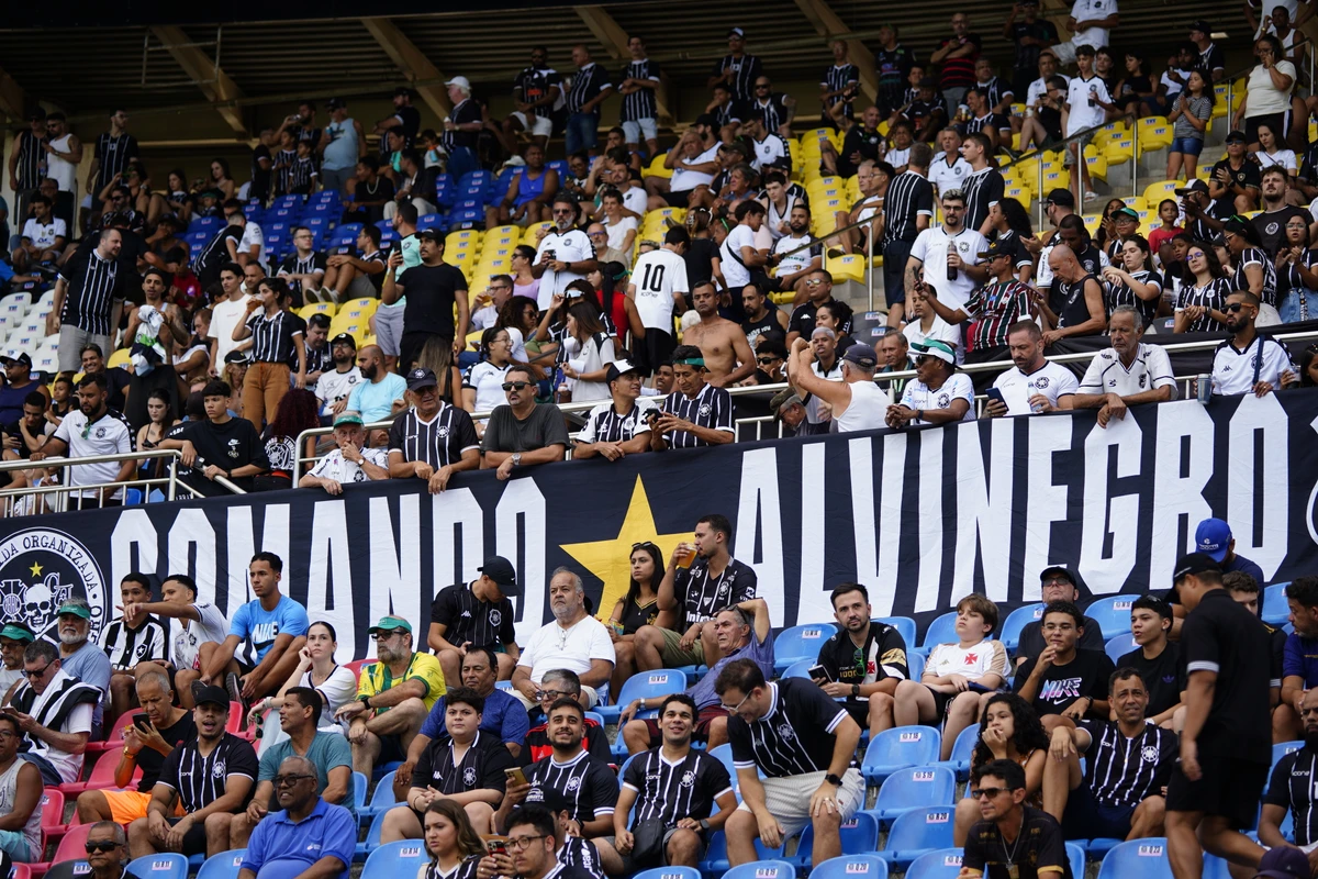 Rio Branco 2 x 2 Desportiva no Kleber Andrade por Fernando Madeira