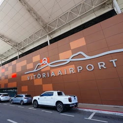 Homem tinha mandado de prisão em aberto e foi detido antes de embarcar para São Paulo