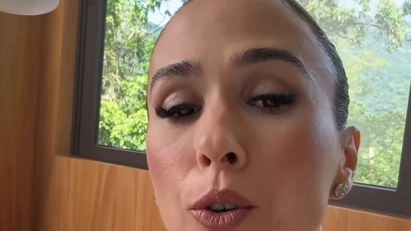 Apresentadora, de 41 anos, contou sobre sua experiência nas redes sociais; Médica aponta que cada vez mais mulheres decidem ter filhos mais tarde e comenta importância do planejamento