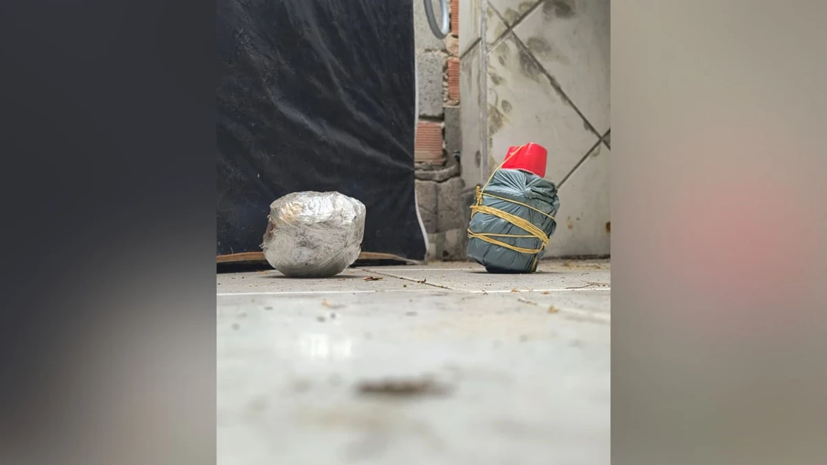 Cinco explosivos foram encontrados em casa em Gurigica, em Vitória.