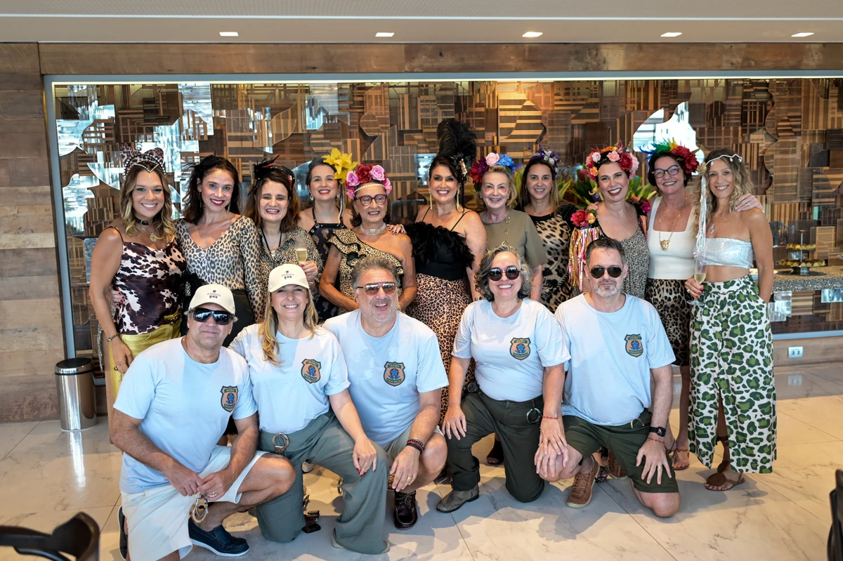 Confraria das Onças e o bloco do Ibama