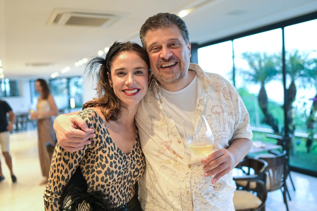Izabel Braga e Antônio Carlos Leite