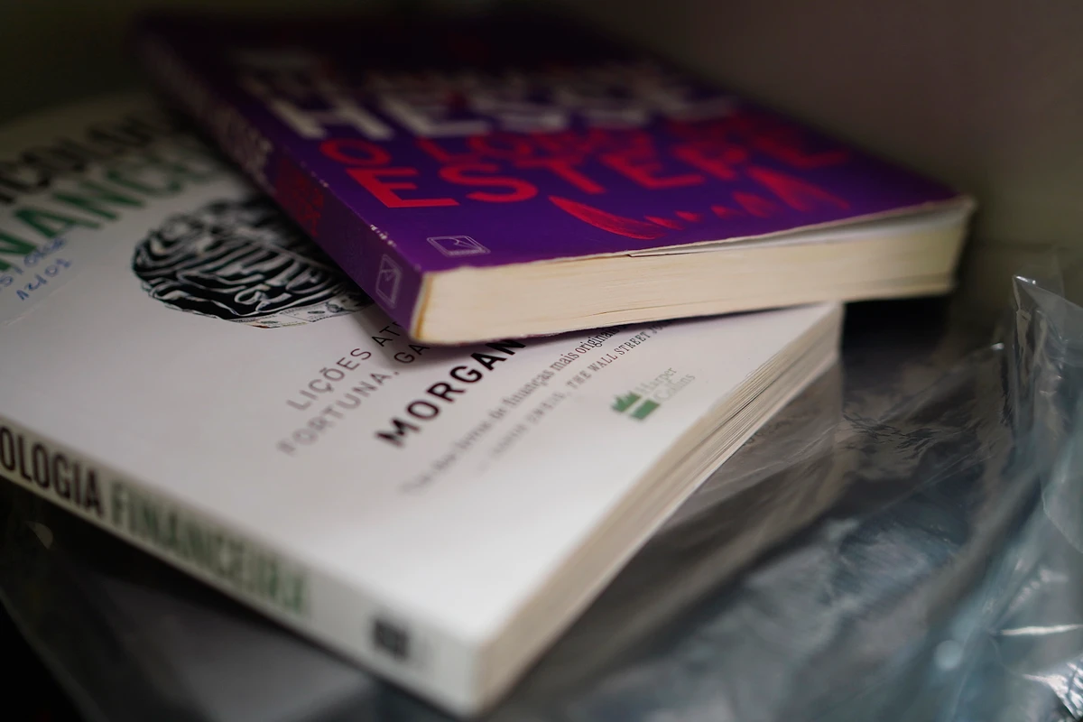 Setor de achados e perdidos do Aeroporto de Vitória por Fernando Madeira