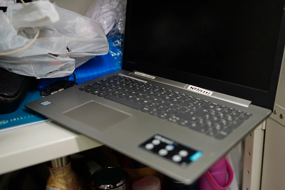 Setor de achados e perdidos do Aeroporto de Vitória por Fernando Madeira