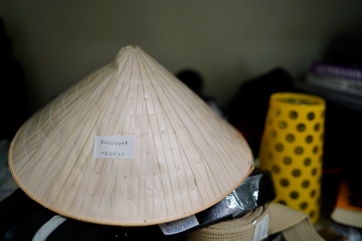 Setor de achados e perdidos do Aeroporto de Vitória por Fernando Madeira