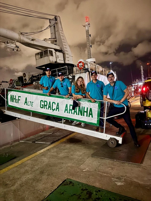 Da esquerda pra direita: Brhenno, Secundo, Flavia, Paulo e Emerson