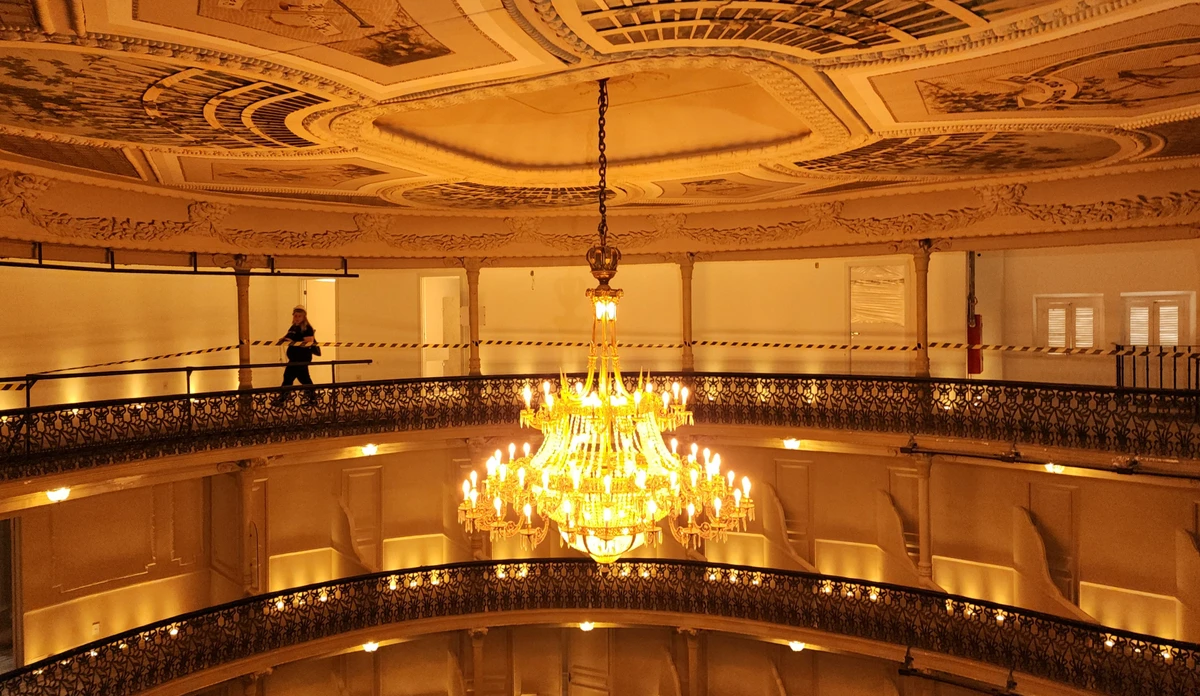 Obras do Teatro Carlos Gomes entram na fase final e espaço cultural será inaugurado em dezembro de 2025 por Vinicius Zagoto