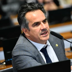 "Quero te apresentar. Um dos meus grandes amigos de vida", diz a mensagem, enviada em maio de 2024, de Vorcaro para namorada