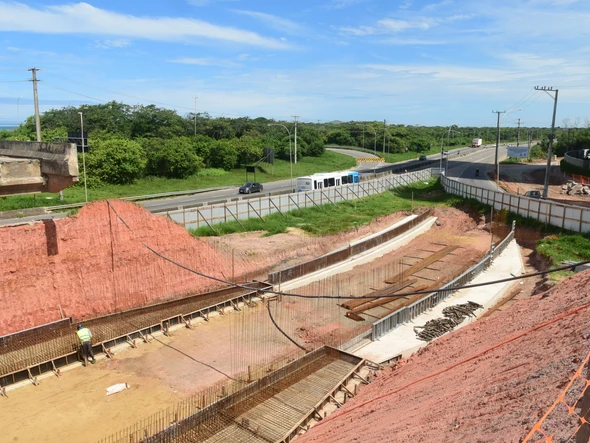 Obras na Rodovia Darly Santos, em Vila Velha por Carlos Alberto Silva