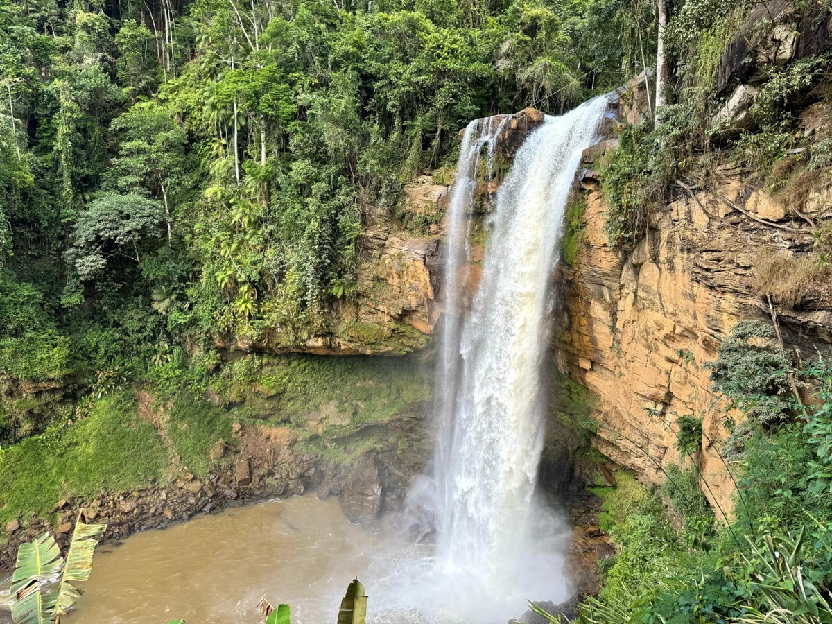 A Cachoeira de Matilde tem 70 metros de queda livre