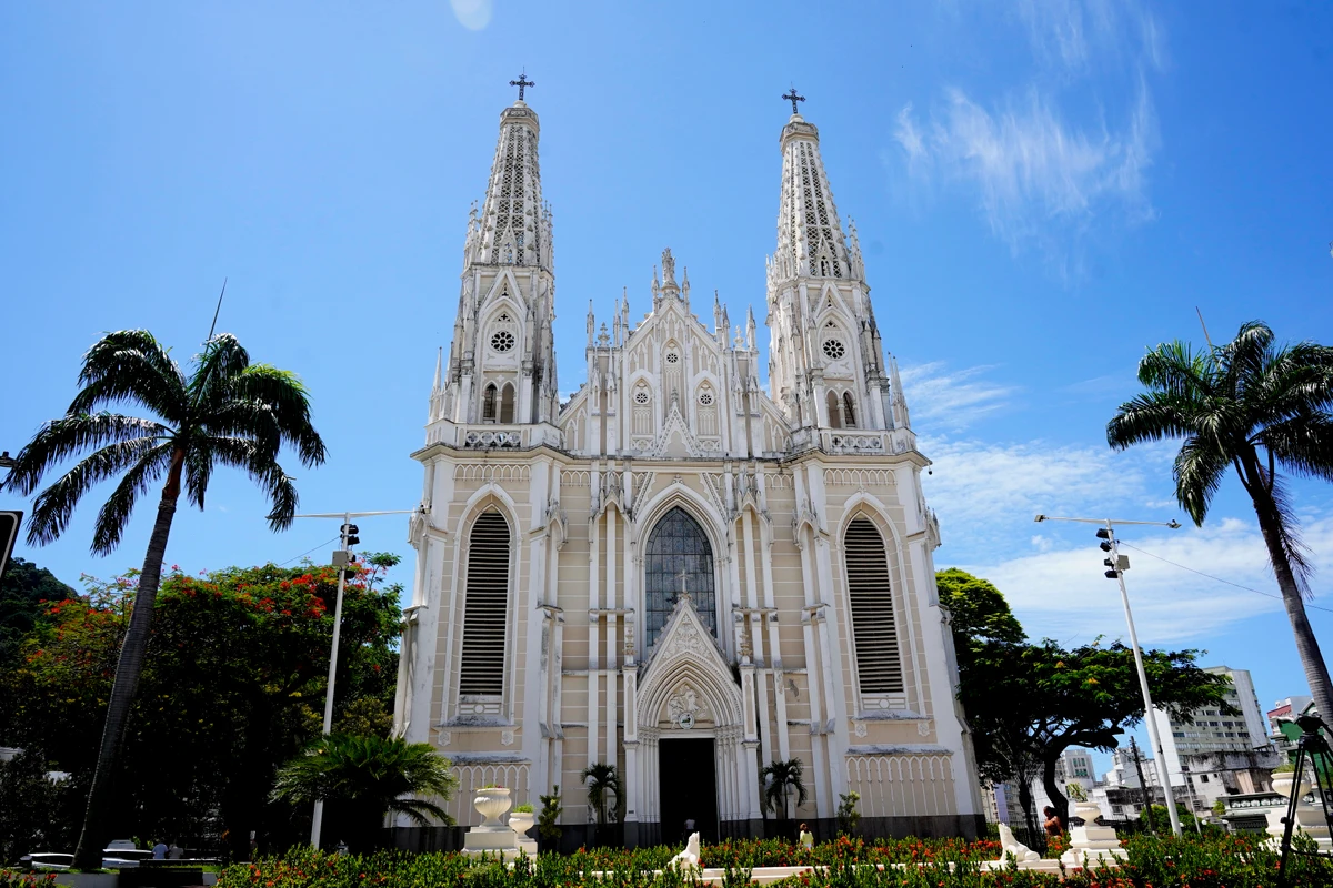 Catedral Metropolitana de Vitória começou a ser construída em 1920