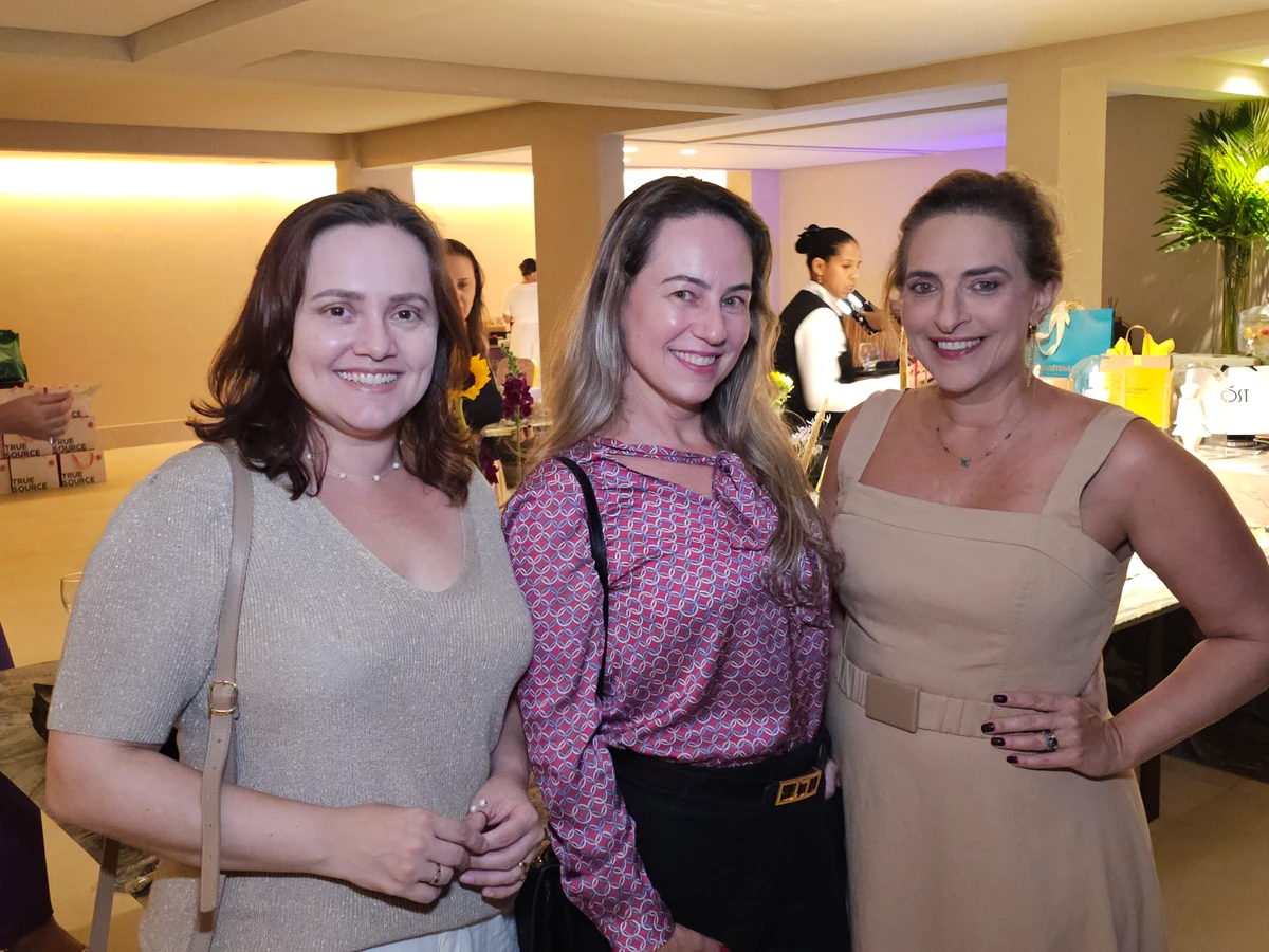Debora Sperandio , Raquel Machado Borges e Edna Jabour