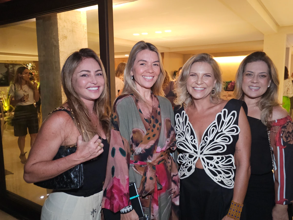 Magui Diniz Maria Sanz,  Luciana Bowen e Gisella Rezende 