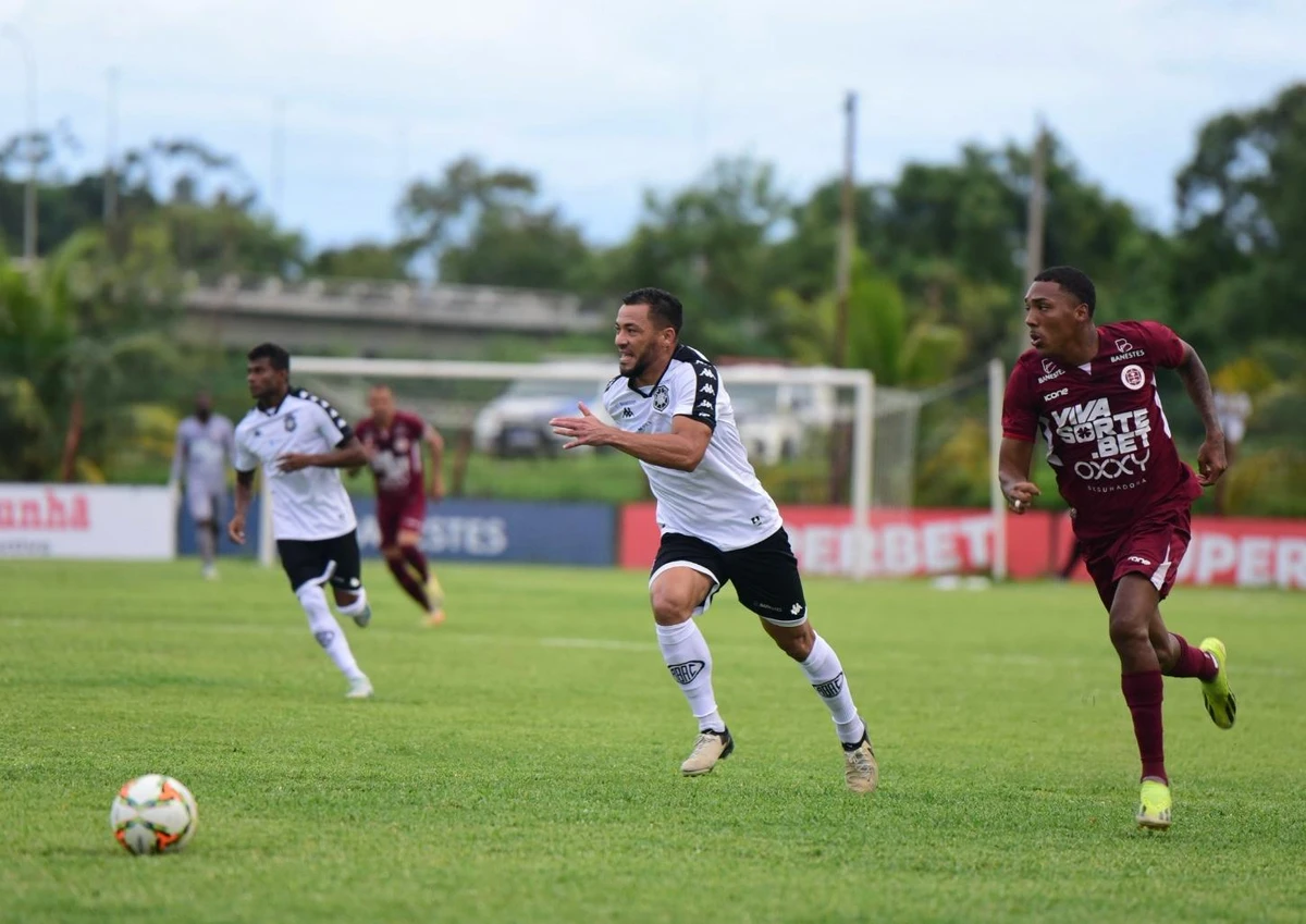 Confira as fotos do confronto entre Desportiva e Rio Branco no Araripe  por Carlos Alberto Silva