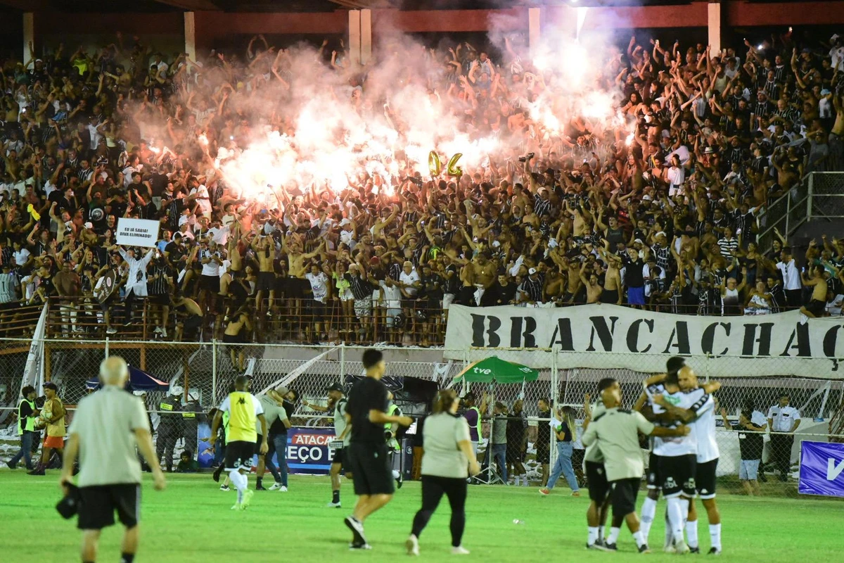 Rio Branco vence a Desportiva no Engenheiro Araripe e avança à final do Capixabão 2025 por Carlos Alberto Silva