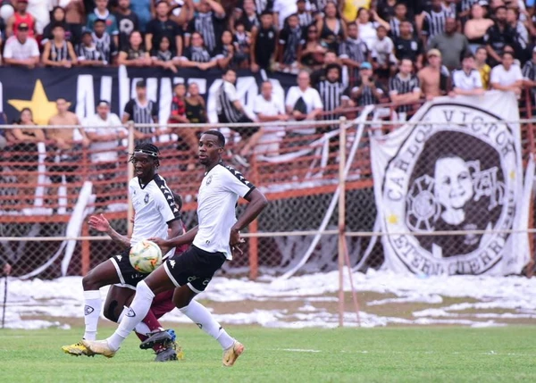 Rio Branco vence a Desportiva no Engenheiro Araripe e avança à final do Capixabão 2025 por Carlos Alberto Silva
