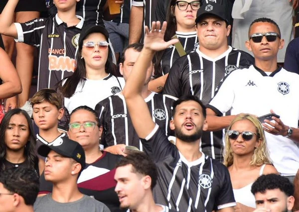 Rio Branco vence a Desportiva no Engenheiro Araripe e avança à final do Capixabão 2025 por Carlos Alberto Silva