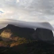 Imagem - Nuvem 'diferentona' sobre a Pedra Azul chama a atenção; veja vídeo