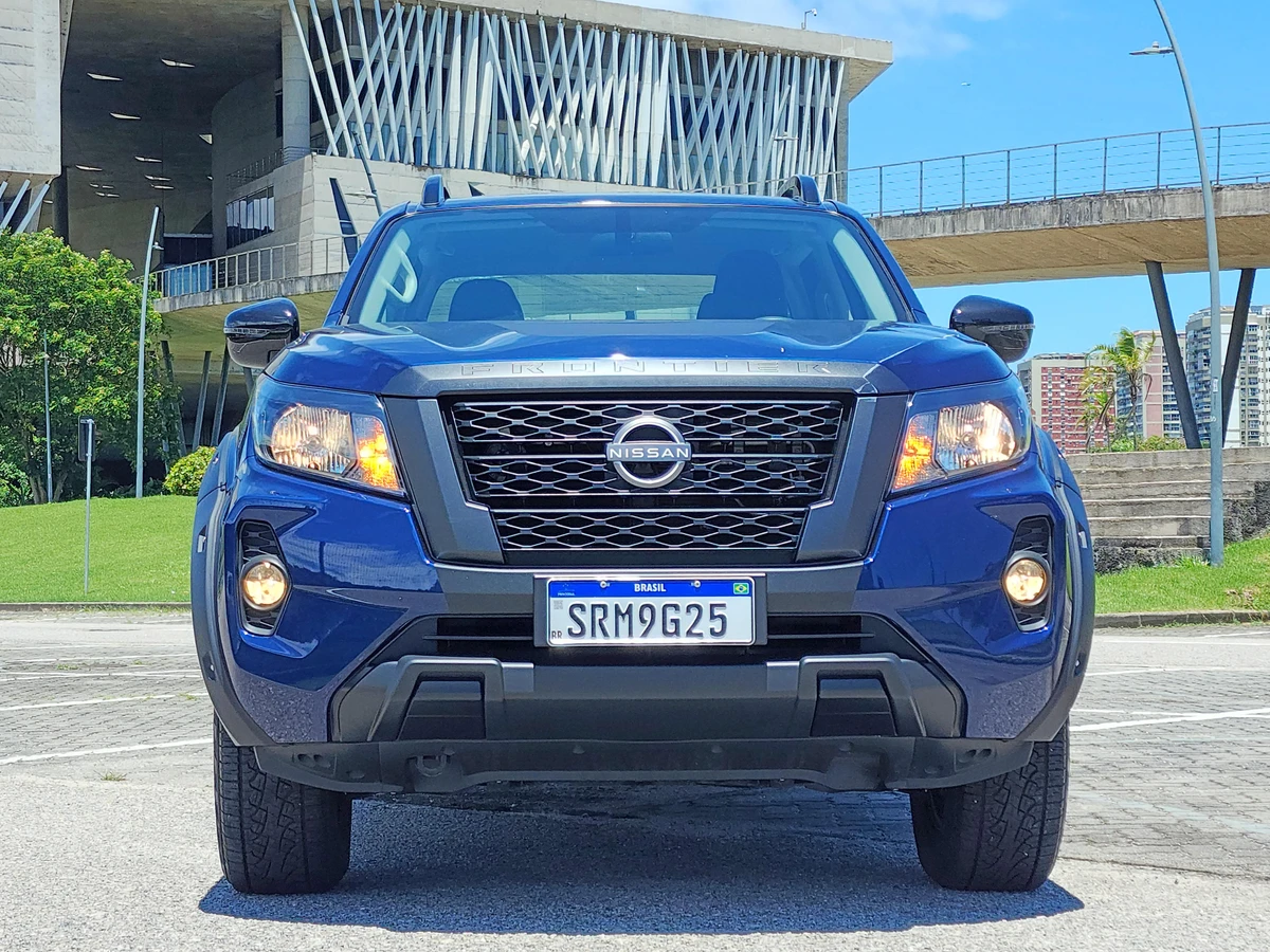  Nissan Frontier Attack