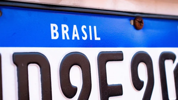 O processo para reaver as multas decorrentes de uma clonagem de placa já pode ser feito de forma 100% on-line, o que facilita vida de condutores