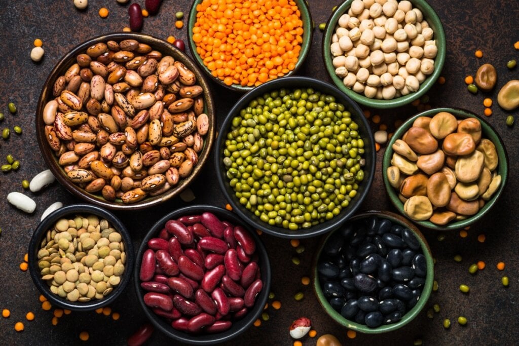 Leguminosas são ricas em proteínas vegetais (Imagem: nadianb | Shutterstock)