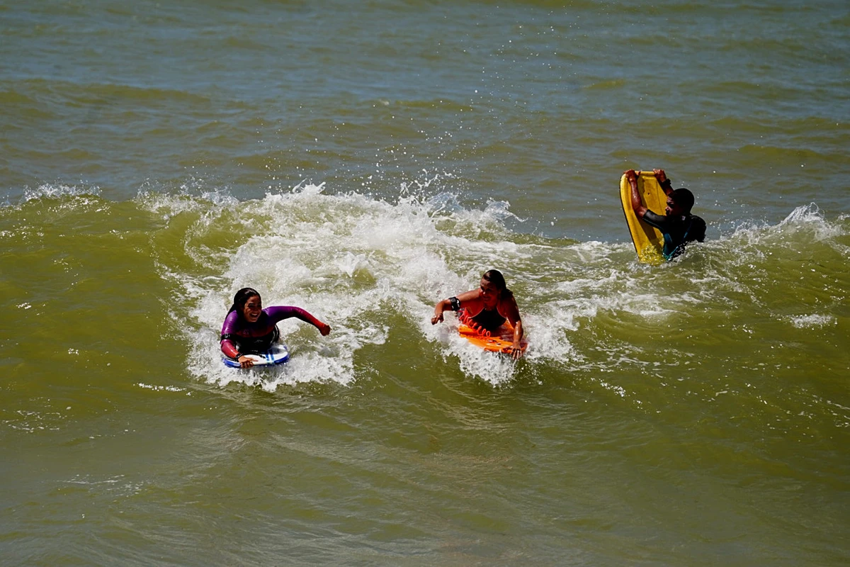 Sentindo na pele: conhecendo o bodyboarding com as melhores do mundo por Fernando Madeira