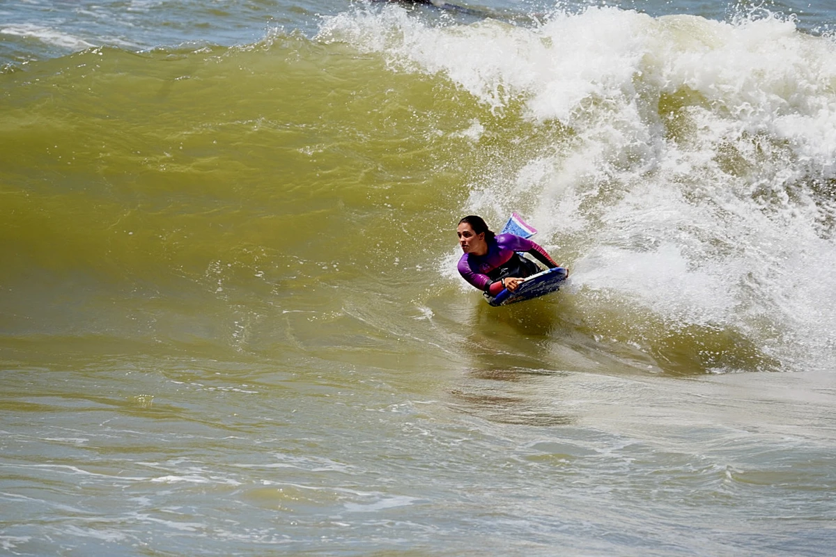 Sentindo na pele: conhecendo o bodyboarding com as melhores do mundo por Fernando Madeira