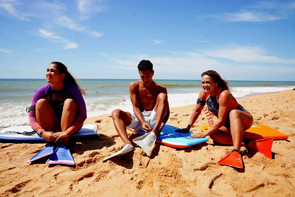Sentindo na pele: conhecendo o bodyboarding com as melhores do mundo por Fernando Madeira