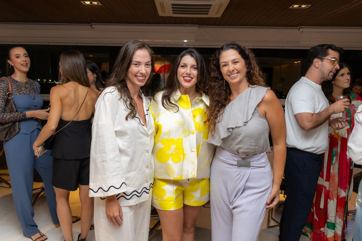 Maria Elisa Assbu, Debora Leal Mota, Mariane Assbu 