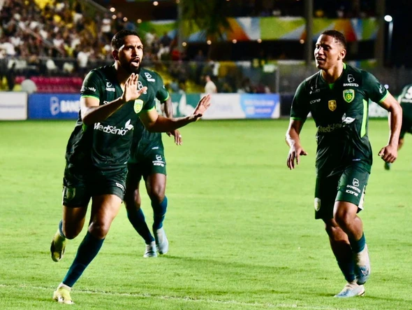 Fotos do jogo entre Porto Vitória e Rio Branco por Carlos Alberto Silva