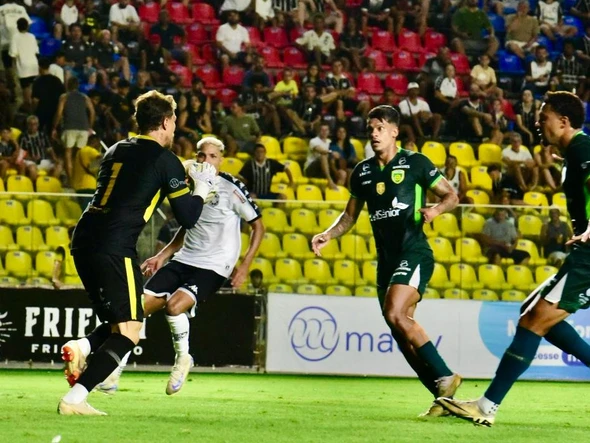 Fotos do jogo entre Porto Vitória e Rio Branco por Carlos Alberto Silva