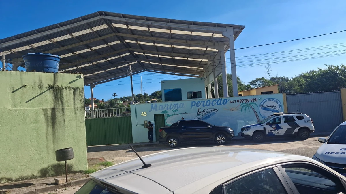 Cerca de uma tonelada de cocaína é apreendida em Guarapari.  por Any Cometti