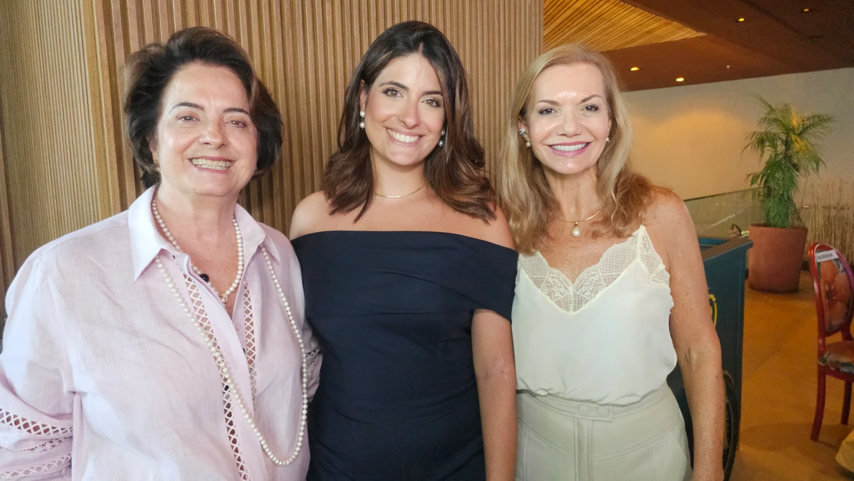 Denise Azevedo, Ana Luiza Azevedo e Lina Hemerly 