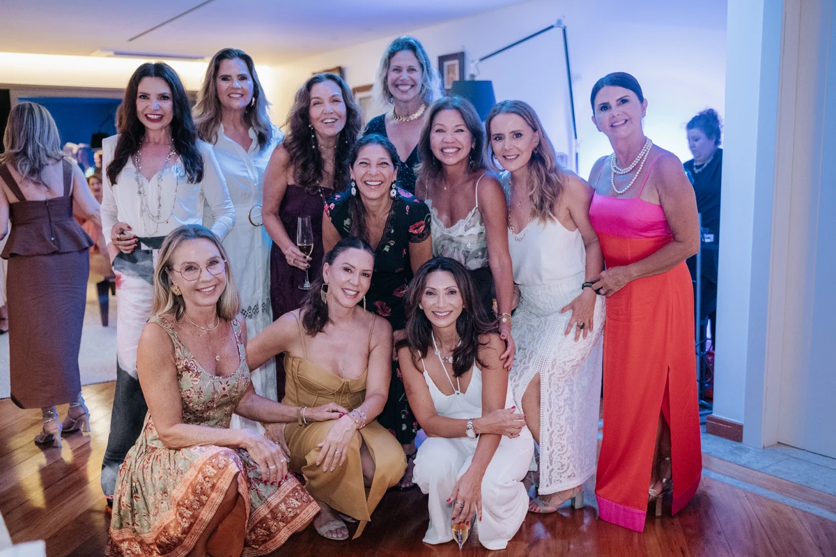 Fernanda Serrão Coser e amigas 