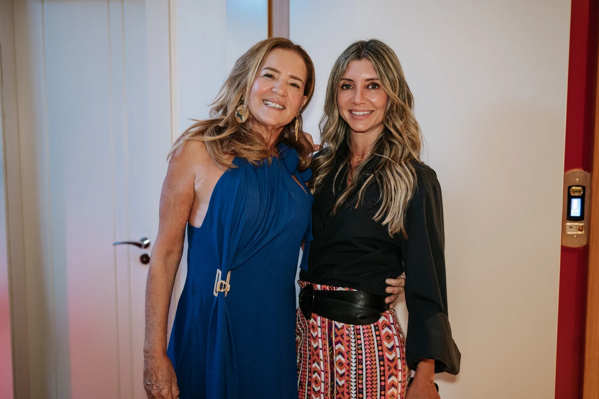 Monika e Carol Serrão