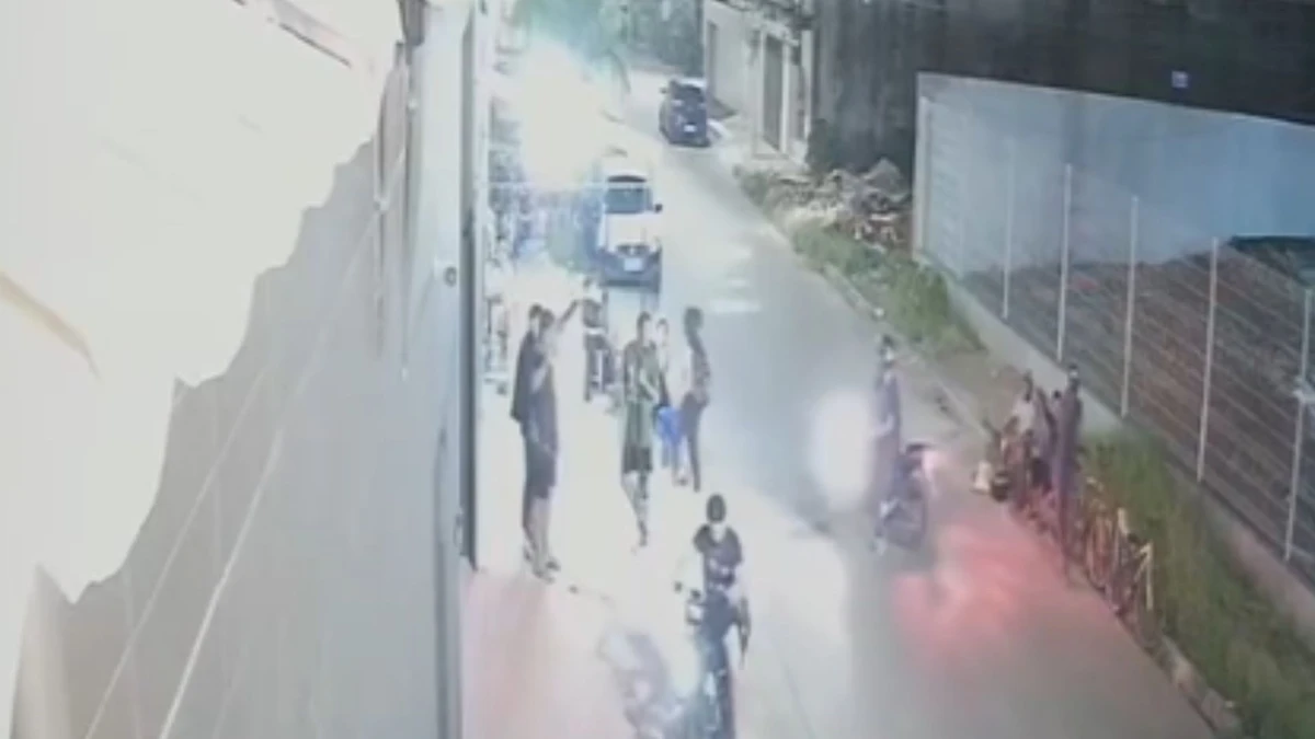 Suspeitos levam celulares e bicicleta elétrica em arrastão em Vila Velha 