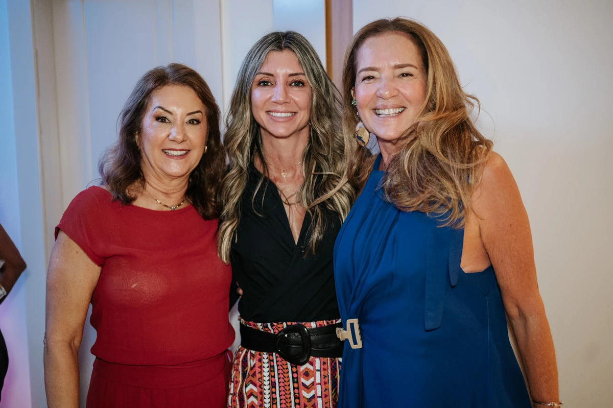 Xuxu Calmon, Carol e Monika Serrão